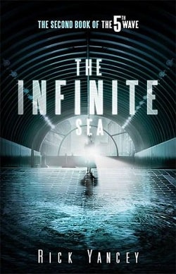 The Infinite Sea (The Fifth Wave 2)