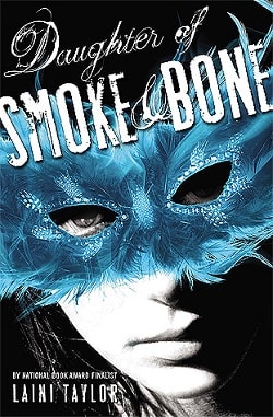 Daughter of Smoke &amp; Bone (Daughter of Smoke &amp; Bone 1)